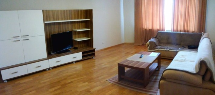 3х ком. квартира по вул. Ніжинська, 5. - фото 1