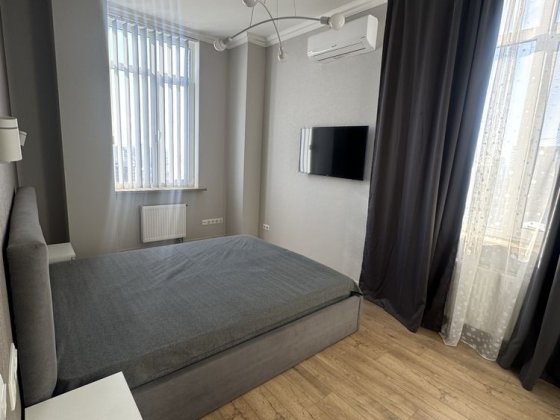 Оренда 1 квартири в ЖК Хенесі Хаус в Шевченківському районі Київ