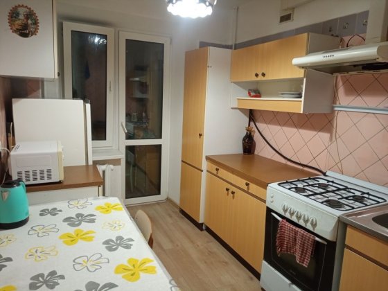 Своя  3 к. квартира  біля  м.КПі Киев