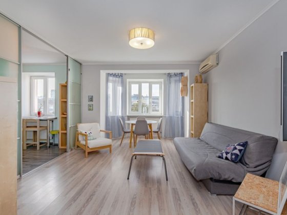 Юрковская 28, клубный дом, 3к, возле метро. Без комиссии! Київ