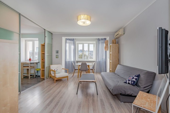 Юрковская 28, клубный дом, 3к, возле метро. Без комиссии! - фото 1