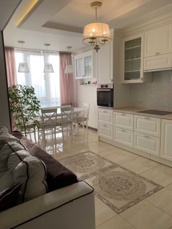 Шевченкiвський  р-он. Оренда 3-х кiмн. квартири по вул. Андрющенка 6г - фото 1