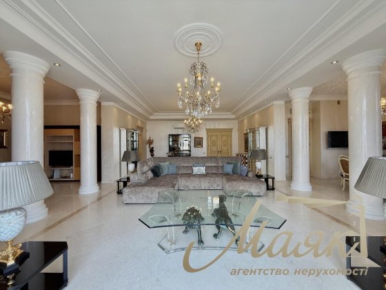 Аренда видовой 3к квартиры 245м2 на ул. Паторжинского, Шевченковский Киев