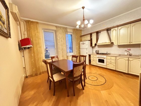 Здам 4х.квартиру м.Київ р-н Шевченківський Киев