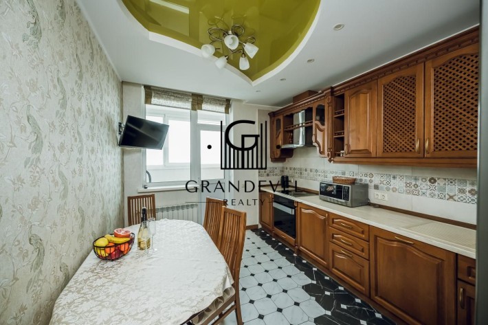 Оренда 2к квартири, вул. Сікорського 1, Зелений острів. Берестейська. - фото 1