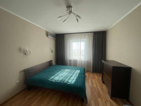 2-х кімнатна, Ернста 12, Турецьке містечко, Кадетський Гай Киев