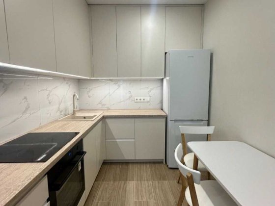 Однокімнатна квартира в Скай Авеню Київ