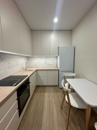 Однокімнатна квартира в Скай Авеню - фото 1