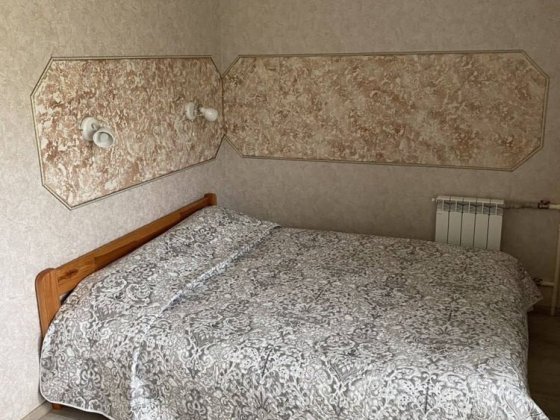 2 кімнатна м КПІ (Політехнічний інститут ) 5 хв 4 поверх без коміссії Киев