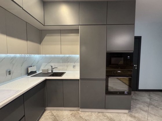 Здається 2К квартира в жк малахіт із генератором на будинок Киев