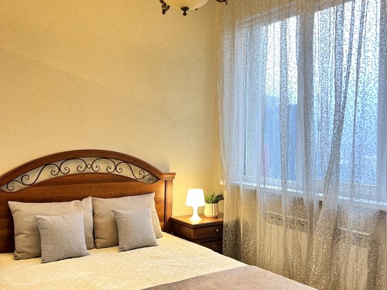 СВІТЛО Є ЗАВЖДИ! Беріть зубну щітку та заїжджайте, метро УНІВЕРСИТЕТ Киев