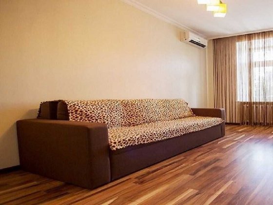 Здам 2-к. на Златоустівській. Метро Вокзальна, метро Університет Київ