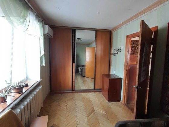 Здам 2-кім на Дегтярівській 9, м Лук"янівська поруч, 3 хв пішки Київ