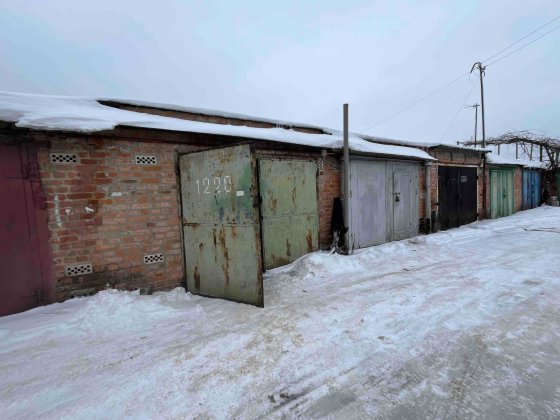 (5) Продам гараж в с.Пирогово 9793