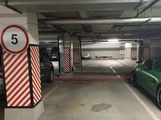 Продаж паркомісця. Киев