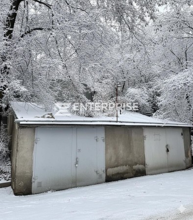 Продаж  капітального гаража  вул.О.Гончара Центр Шевченківський район - фото 1