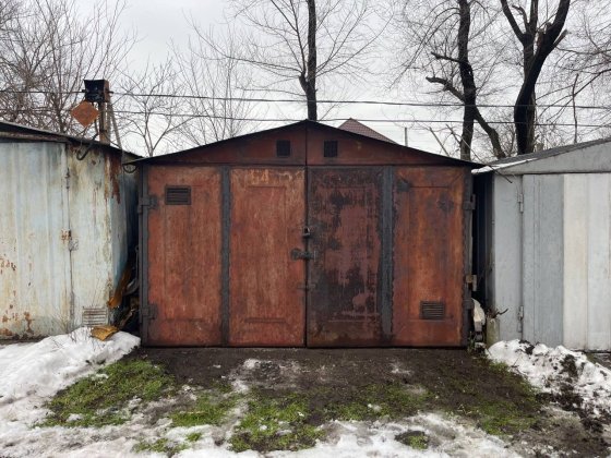 Продам гараж металевий збірний з місцем у кооперативі Запоріжжя