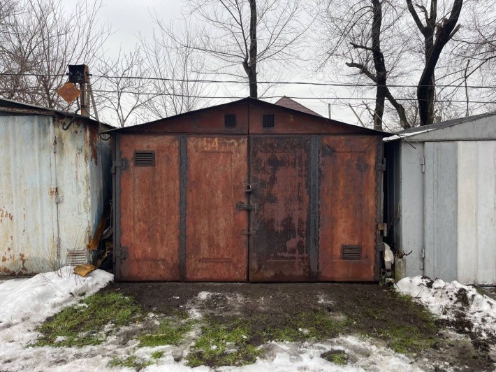 Продам гараж металевий збірний з місцем у кооперативі - фото 1
