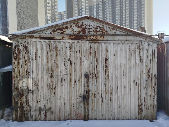 Продам приватизований гараж Киев