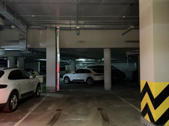 Паркомісце Бульвар Фонтанів Іоанна Павла ІІ 6/1 Киев