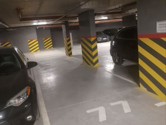 Продаж паркомісця Auroom City Пимоненка Львів