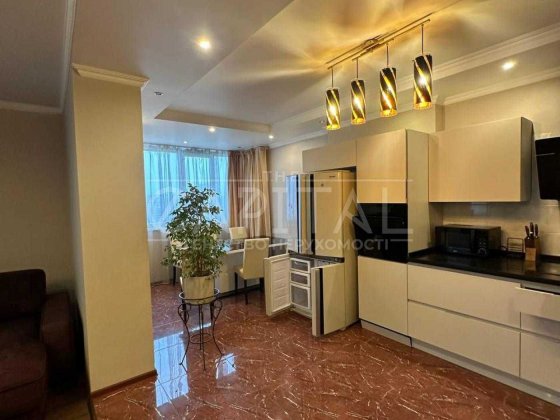 оренда трьохкімнатної квартири, проспект Лобановського 4В Киев