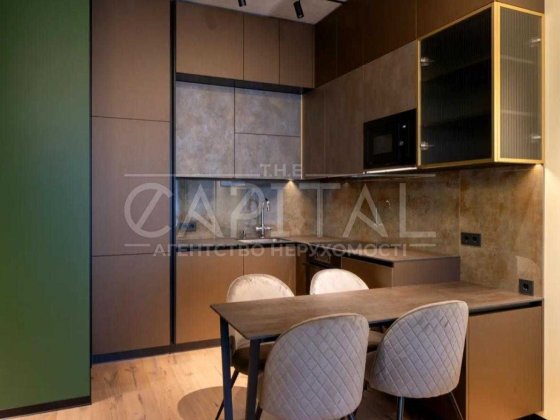 Unit Home ліфт з генератором Гарета Джонса Unit Sity є велики паркінг Киев