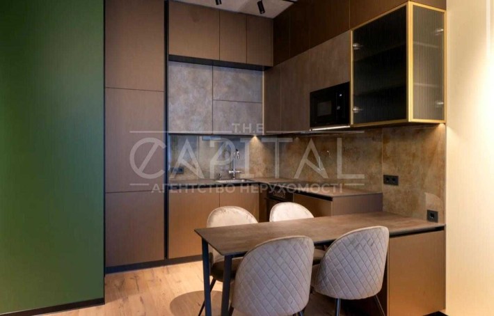 Unit Home ліфт з генератором Гарета Джонса Unit Sity є велики паркінг - фото 1