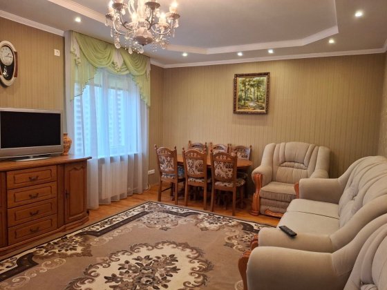 Оренда 2-к квартири Шулявка, Караваєви дачі, вул.І. Голего. Киев