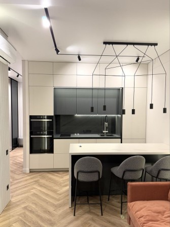 ЖК Манхеттен , Квартира с дизайнерским ремонтом, генератор на дом - фото 1