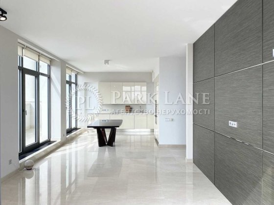 Оренда пентхаусу з терасами. Парково-Сирецька 4в. 4 спальні. Київ