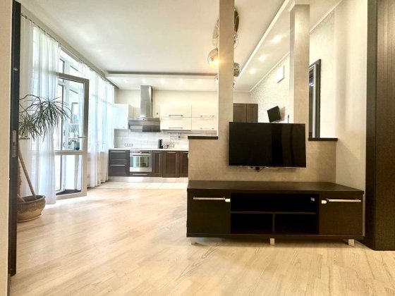 Оренда 1к Парково-Сирецька 4в є генератор Київ