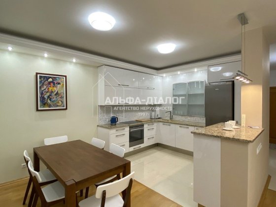 Оренда 3-х к на Руданського,4-6 Киев