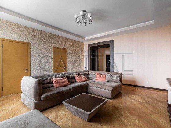 Оренда / Квартири / Столичний будинок / Шевченківський / Є Генератор Киев