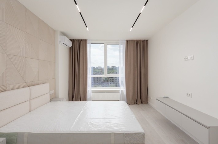 Видова 1 кімнатна квартира ЖК Podil Plaza вул. Глибочицька 73 - фото 1