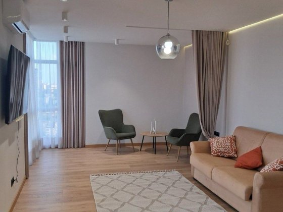 ЖК Elyseum за адресою: вул. Ростиславська (колишня Маршала Рибалка), 5 Киев