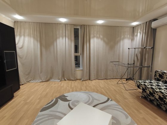 Довгострокова оренда 2к 65м.кв. Науковий, Дорогожичі. Киев