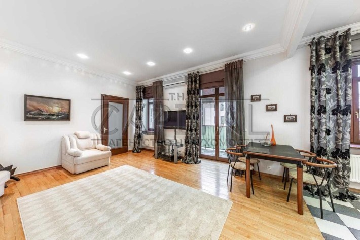 СВІТЛО Є Оренда 3к квартира Чикаленка 25 Золоті Ворота Театральна ЦУМ - фото 1