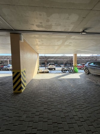 Парковка (21, 29, 37 Жемчужина) 1 этаж, крытая! - фото 1