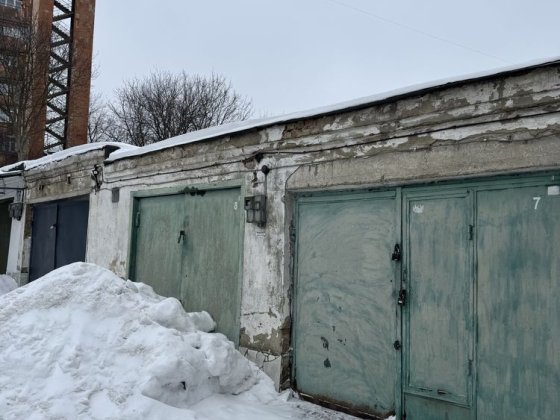 Продам гараж на Вербовій в кооперативі Обаров