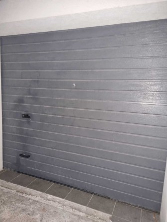 Здається гараж в приватному будинку з можливістю зарядки електромобіля - фото 1