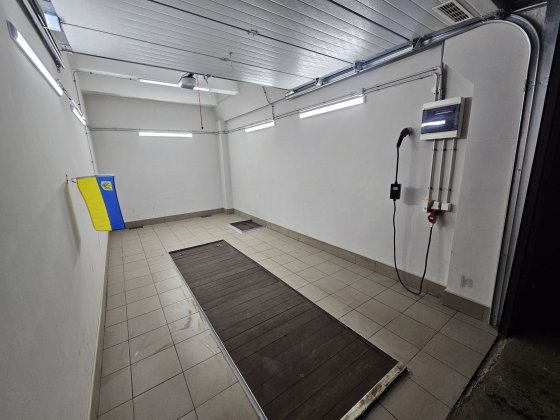 Здам гараж для електромобіля Лівобережна Киев
