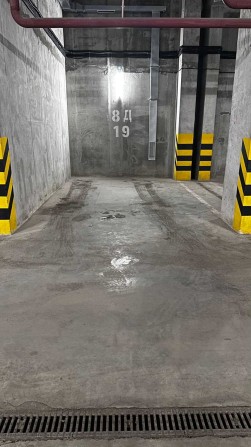 Подобовий паркінг (ЖК Riel City) — 5 хв від Вокзалу / 12 хв до Центру - фото 1