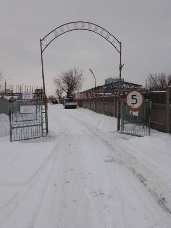 Здам в оренду гараж без електроенергії, рядом є охорона, м. Дарниця - фото 1