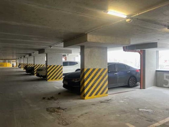 Паркомісце Парус Сіті Львов