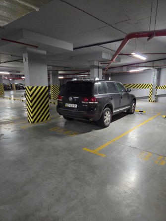 Паркомісце на Каманіна (Самофалова) Ж-44 / Паркоместо на Каманина - фото 1