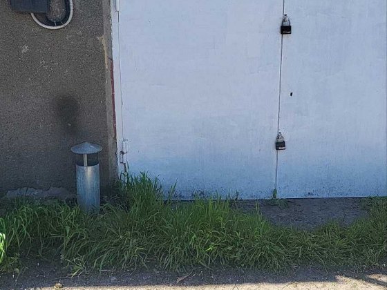 Сдам продам  обустроенный каменный гараж  | начало ул. Марсельская Корсунцы