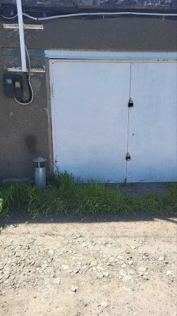 Сдам продам  обустроенный каменный гараж  | начало ул. Марсельская - фото 1