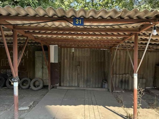 Продам (сдам) место на крытой стоянке Корсунцы