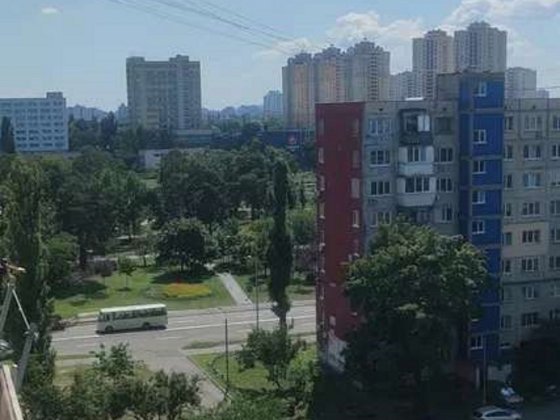 Продаж 3-к квартири вул. Кіото 5 Деснянський район Киев